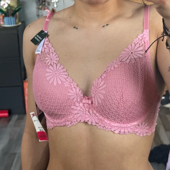 Laura Ashley Other - Women’s pink floral bra